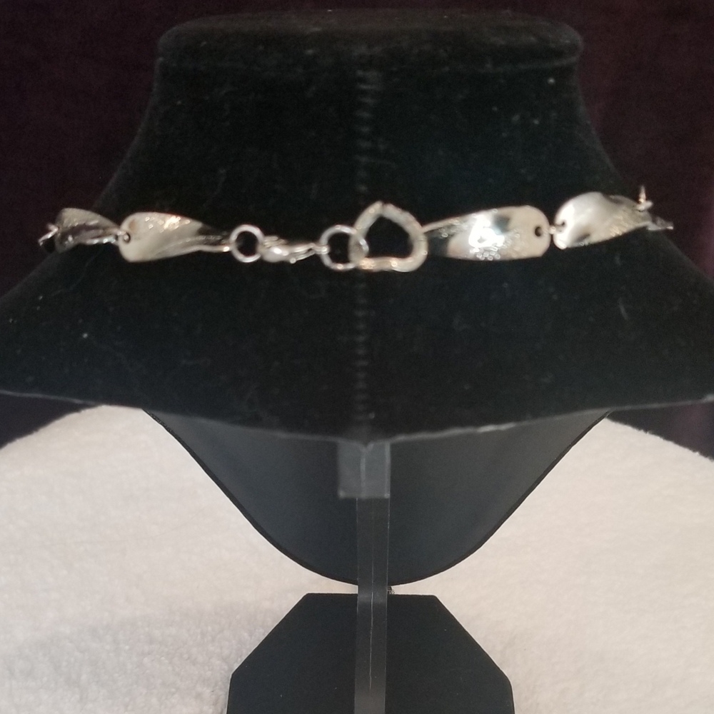 Vintage Silver Necklace "Leaf Link" Or "Foliage" Style. 28" Long - Picture 3 of 3